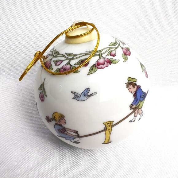 1989 Hutschenreuther Germany Porcelain Ornament Golden Lion Crest, Floral - Picture 4 of 8